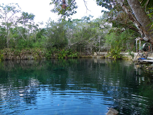 Cenote Car Wash o Aktun Ha