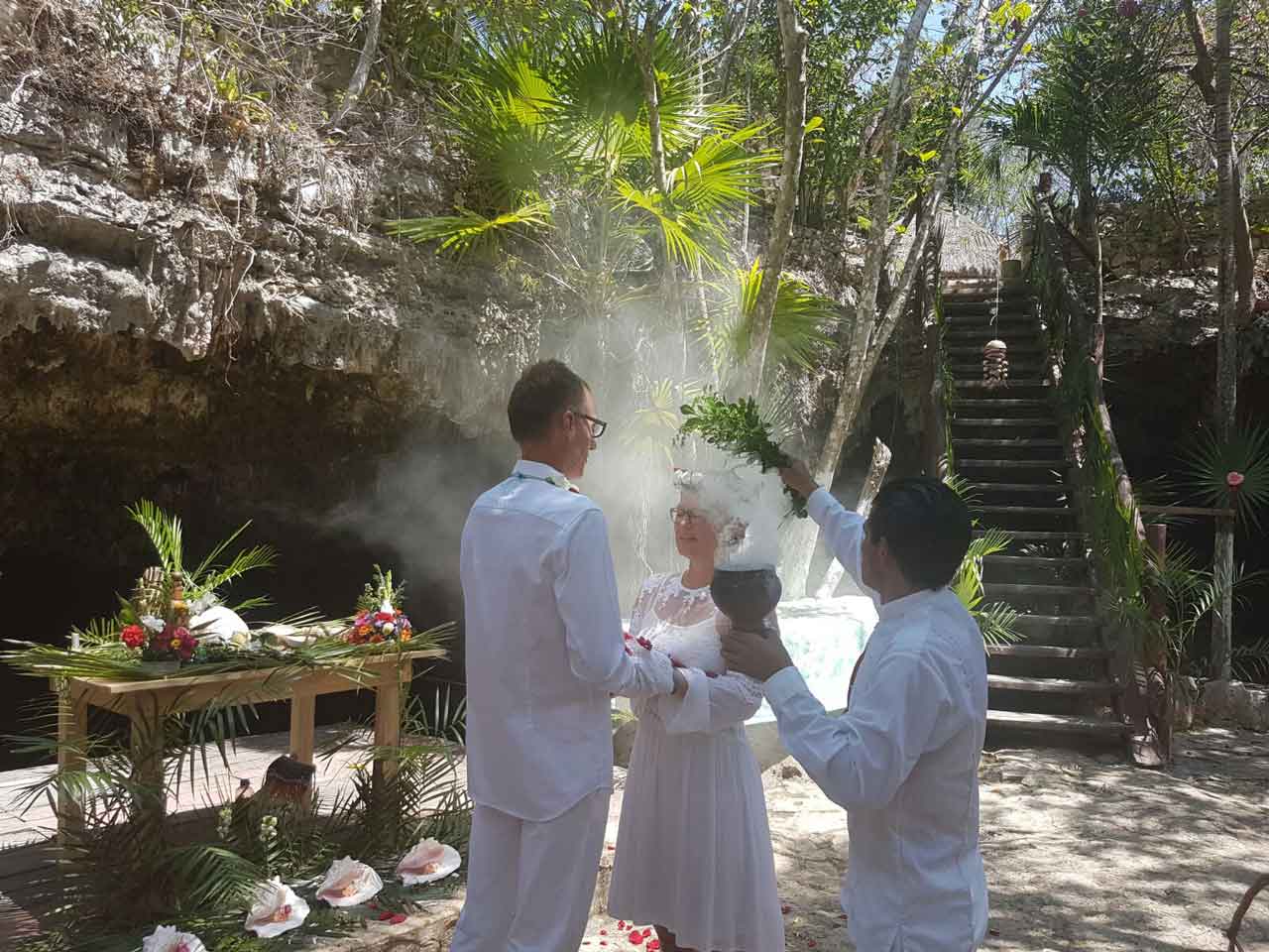 Cenote Dos Palmas