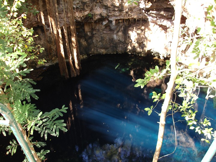 Cenote Yaal Utsil, Abalá