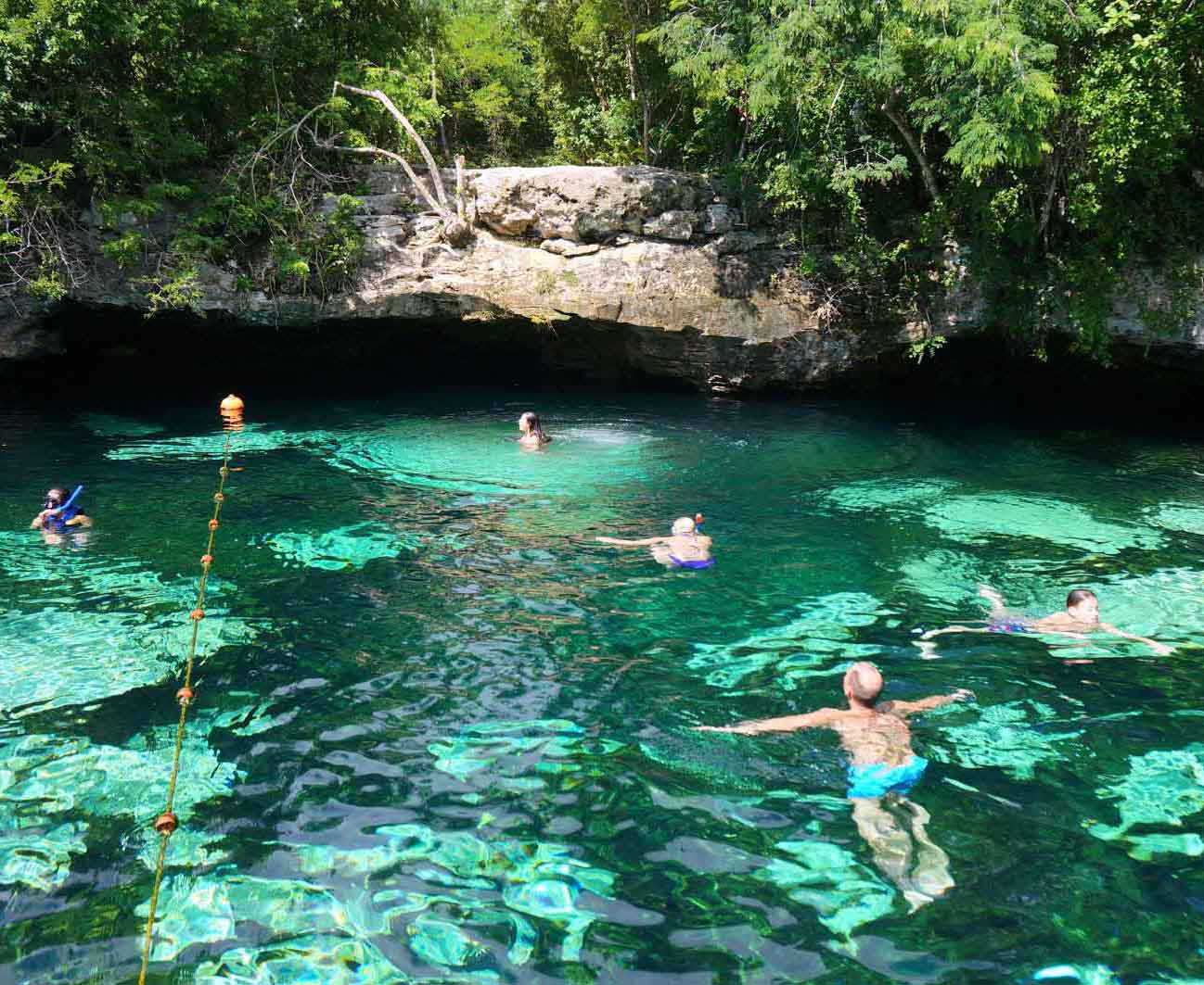 Cenote Azul Riviera Maya